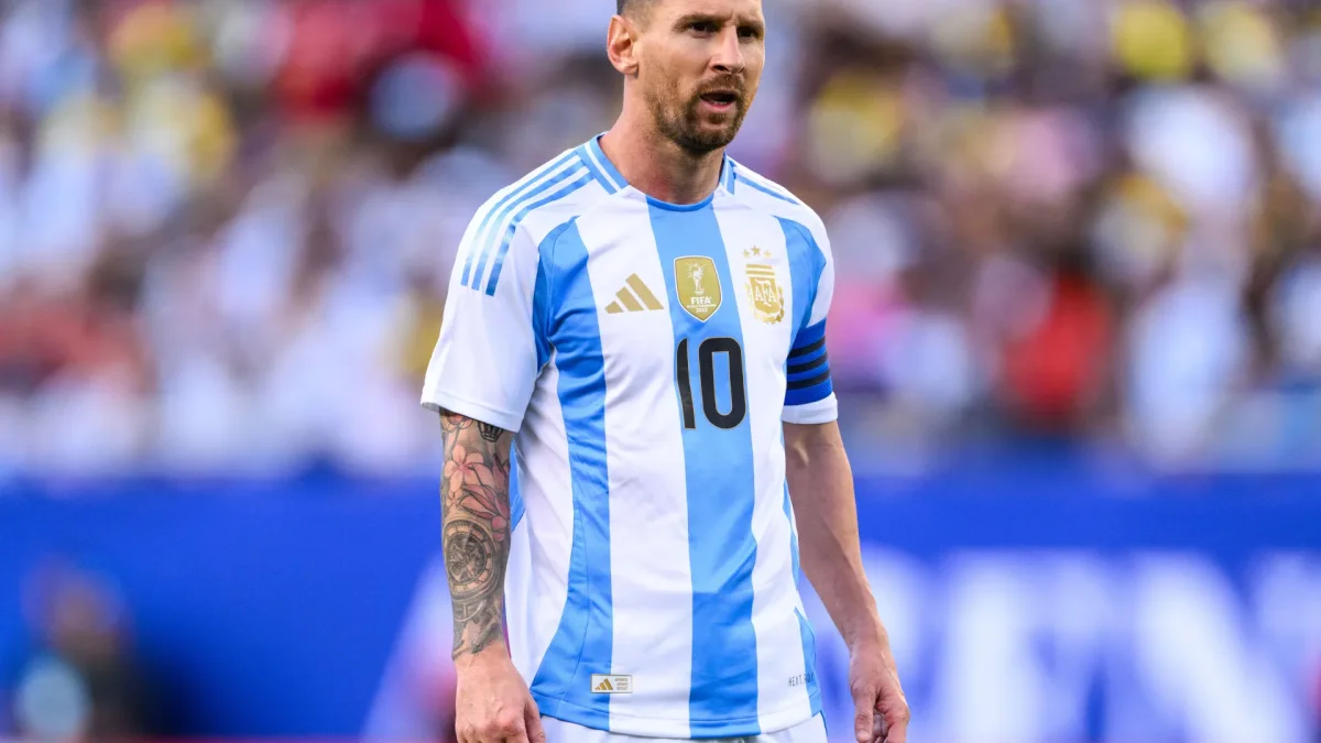 ميسي يسطر تاريخاً جديداً في مونديال 2026 ويقود الأرجنتين لنهائي ثالث