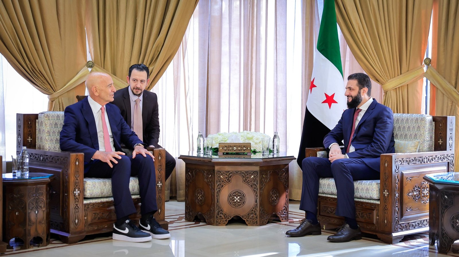 وزير التموين : تشكيل لجنة عليا لمتابعة أسعار الخبز السياحي الحر