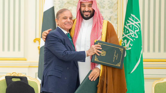 لقاء قمة في جدة: ولي العهد السعودي ورئيس وزراء باكستان يعززان مسارات التعاون الاستراتيجي