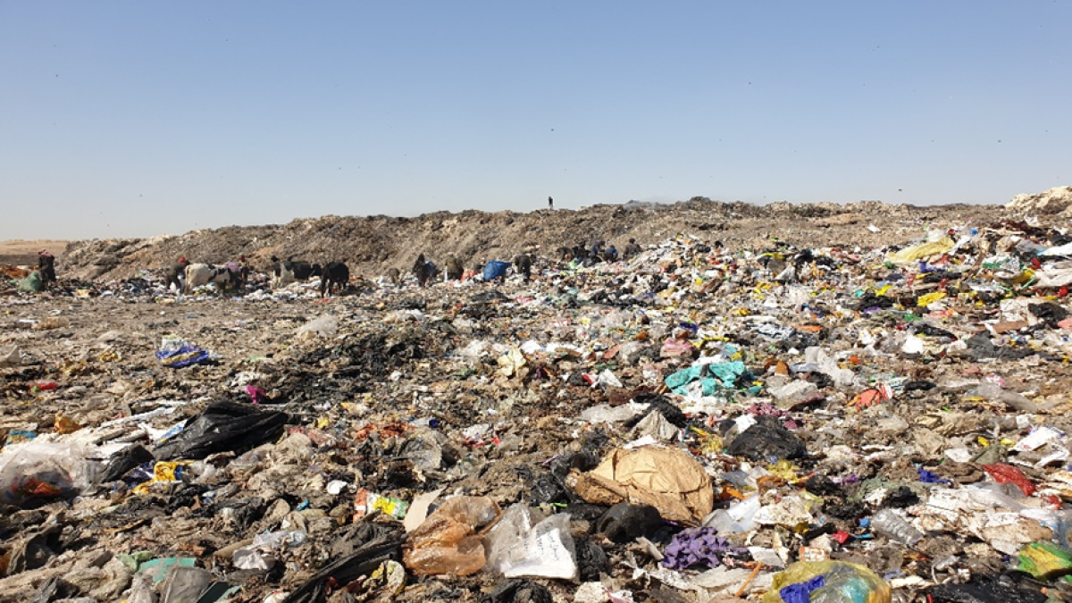 المملكة المتحدة تطلق حملة كبرى لتنظيف مكبات النفايات غير القانونية وتشدد العقوبات
