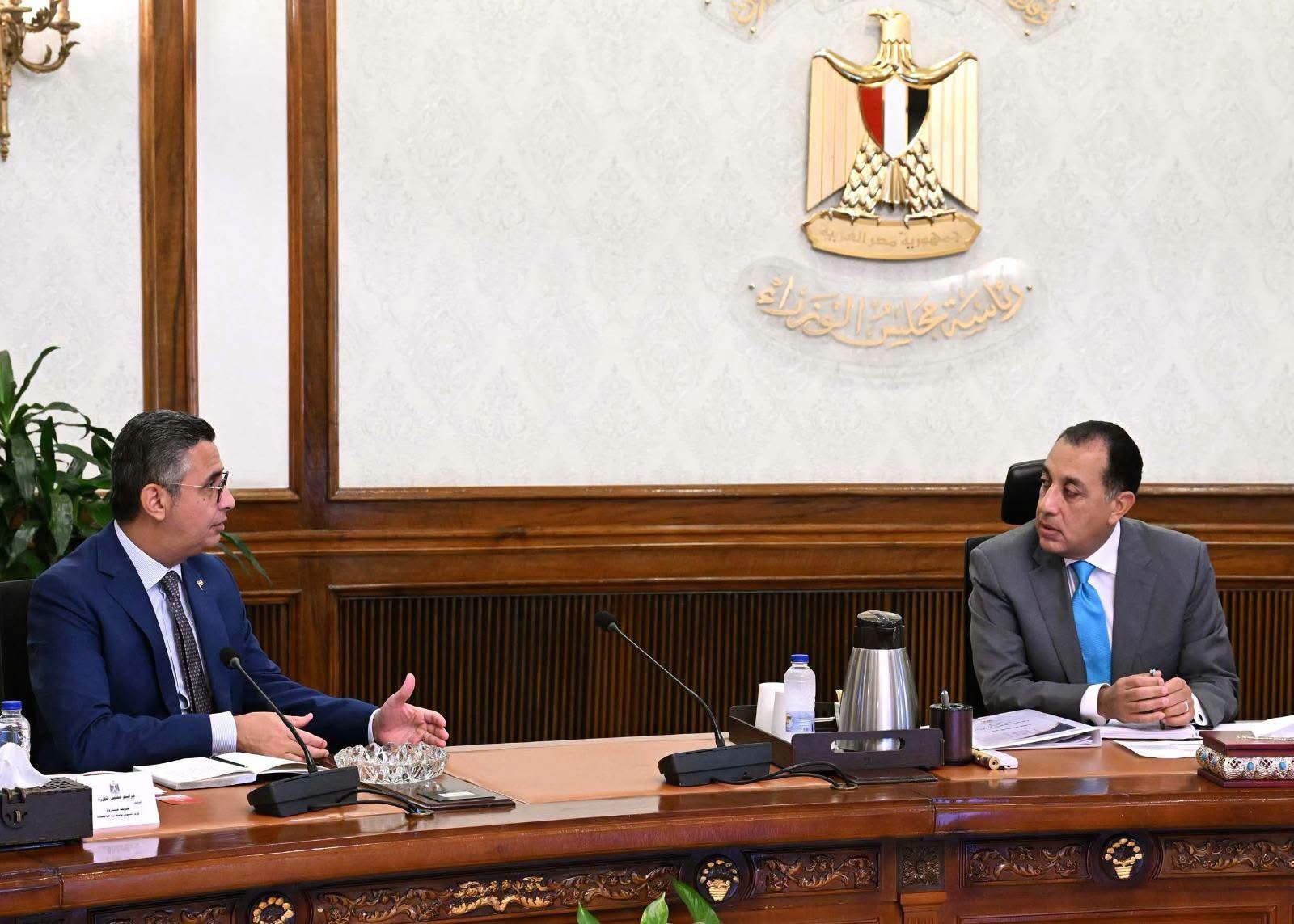 رئيس الوزراء يتابع مع وزير التموين عددا من ملفات العمل