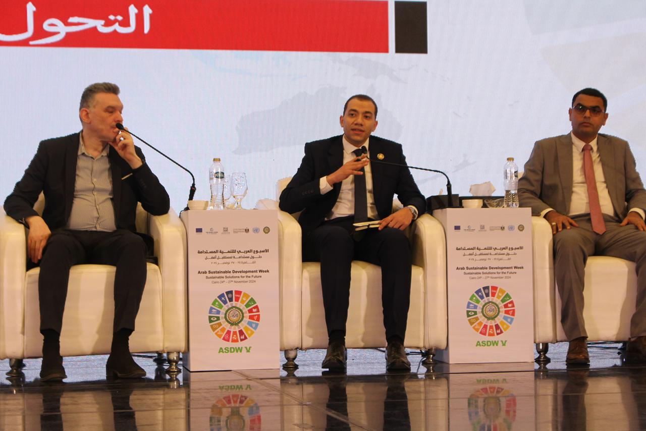 عبدالرحمن بدوي: اهتمام كبير لإعداد الكوادر فى التحول الرقمى