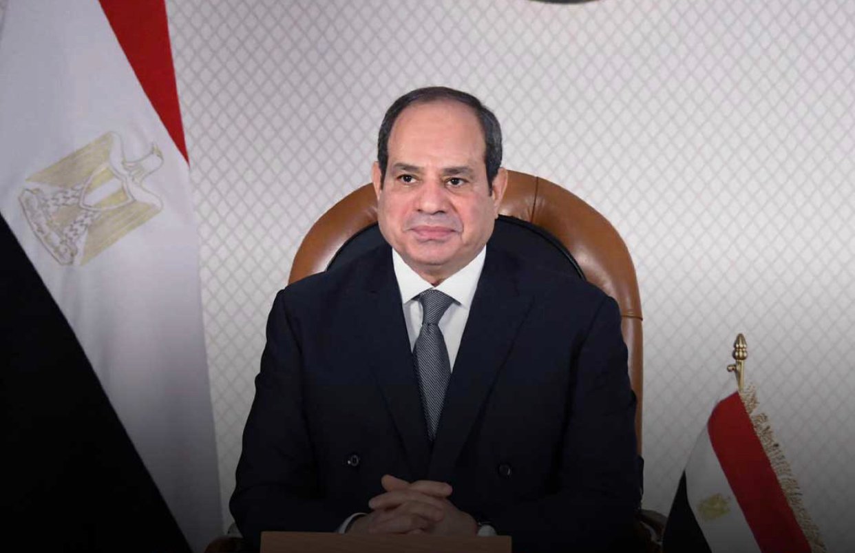 الرئيس السيسي يستقبل قائد القيادة المركزية الامريكية