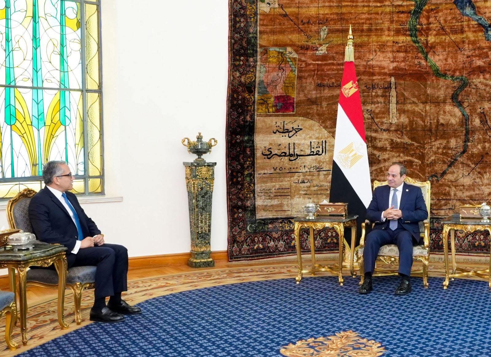 الرئيس السيسى يستقبل الدكتور خالد العنانى مدير اليونسكو