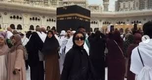 هند عبد الحليم تتألق في العمرة وتغني مع عبد الرحمن رشدي أغنية "صحاب الليل"