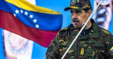 مادورو يوافق على استئناف رحلات إعادة المهاجرين الأمريكيين إلى فنزويلا