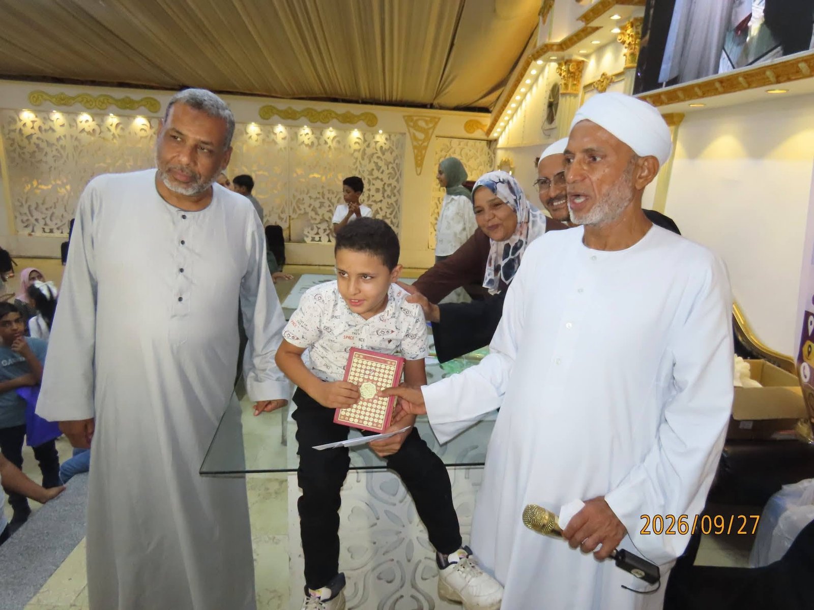 مدرسة الخطيب لتحفيظ القرآن الكريم بأرمنت الحيط تكرم حفظة القرآن الكريم بحضور قيادات الأزهر والأوقاف والتعليم