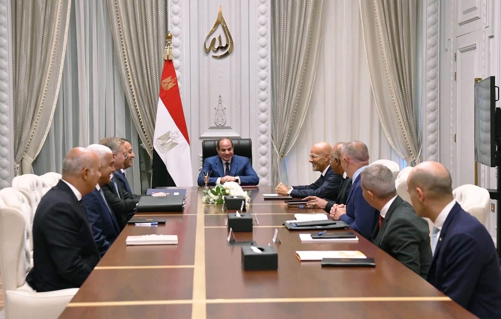 الرئيس السيسي يستقبل الرئيس التنفيذي لشركة "إيني" الإيطالية