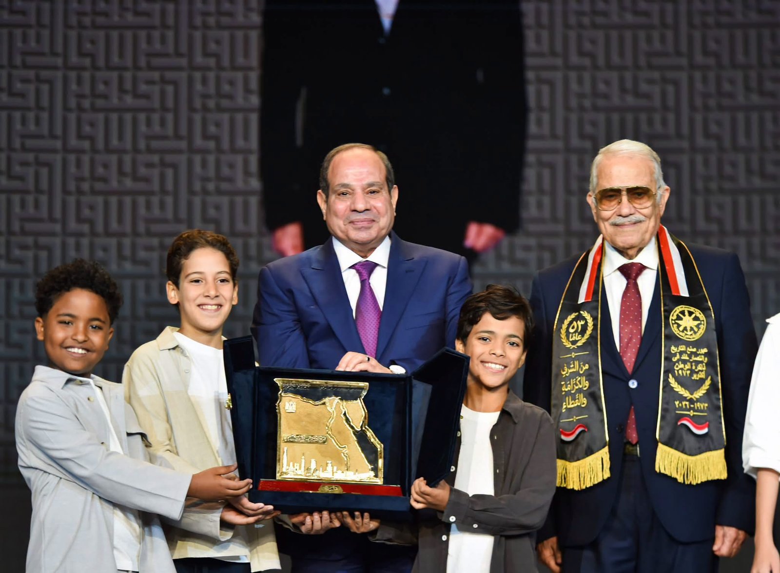 الرئيس السيسى يشهد الندوة التثقيفية الرابعة والأربعين بعنوان "وطن الأبطال"، بمُناسبة الذكرى الثالثة والخمسين لانتصارات أكتوبر المجيدة،