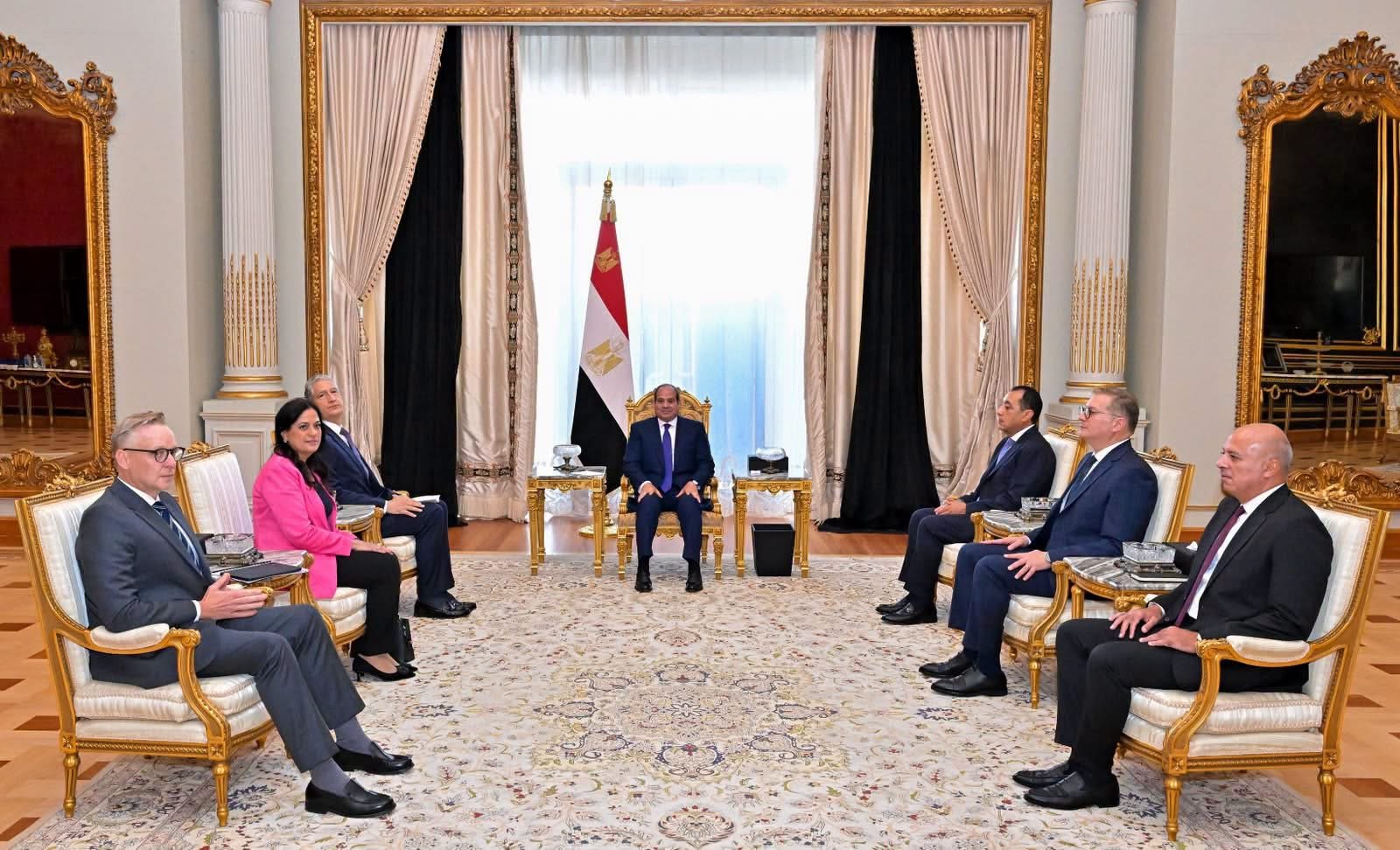 الرئيس السيسى يستقبل الرئيس التنفيذي لشركة أنجلو جولد أشانتي