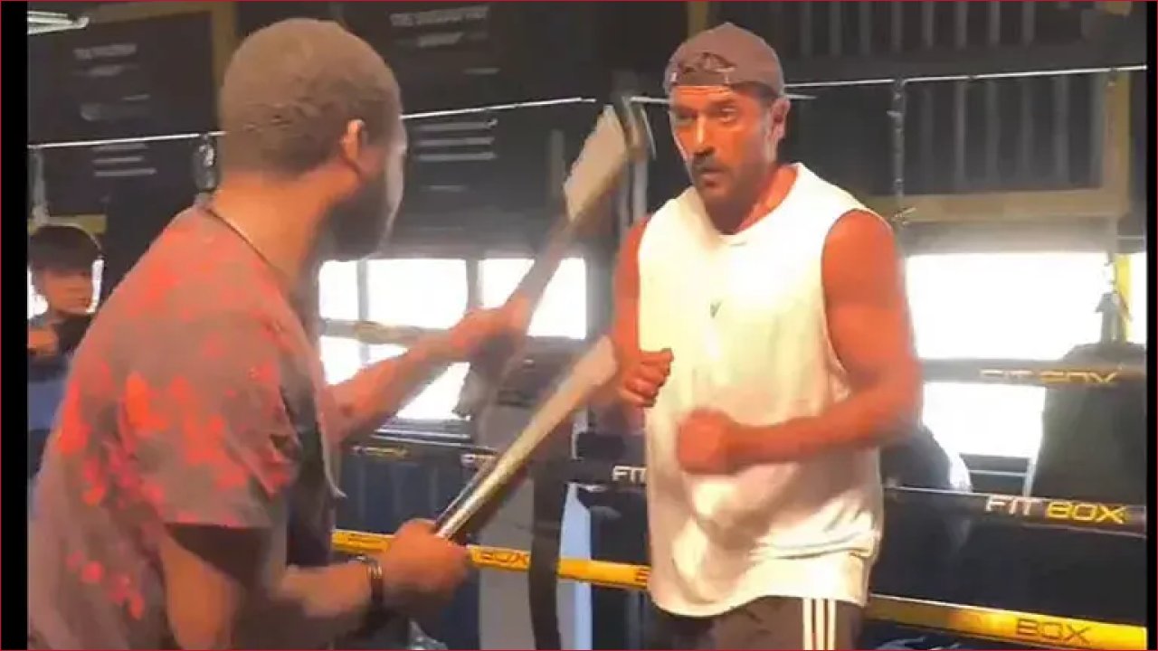 أحمد العوضي يشعل حماس الجمهور بـ'لوك' أسطوري لمسلسل 'علي كلاي' رمضان 2026