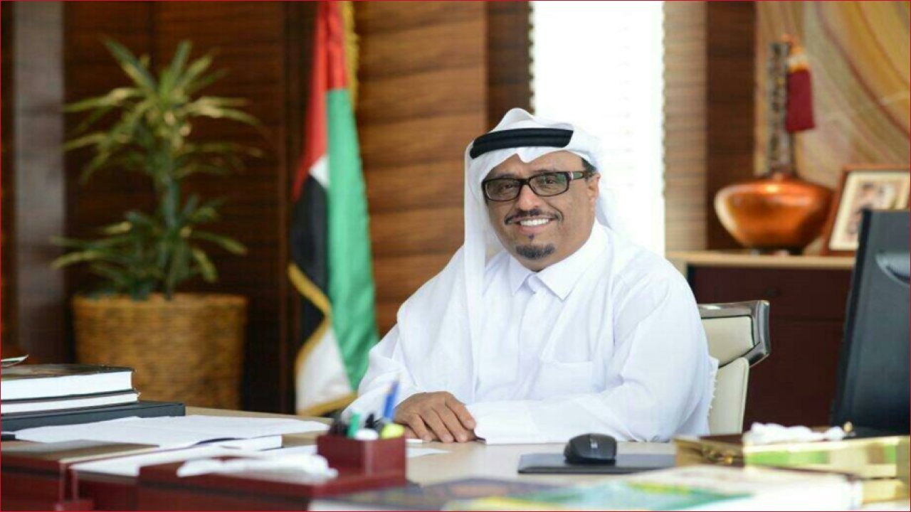 ضاحي خلفان يثير جدلاً بتعليقه على ضربة التحالف لميناء المكلا اليمني