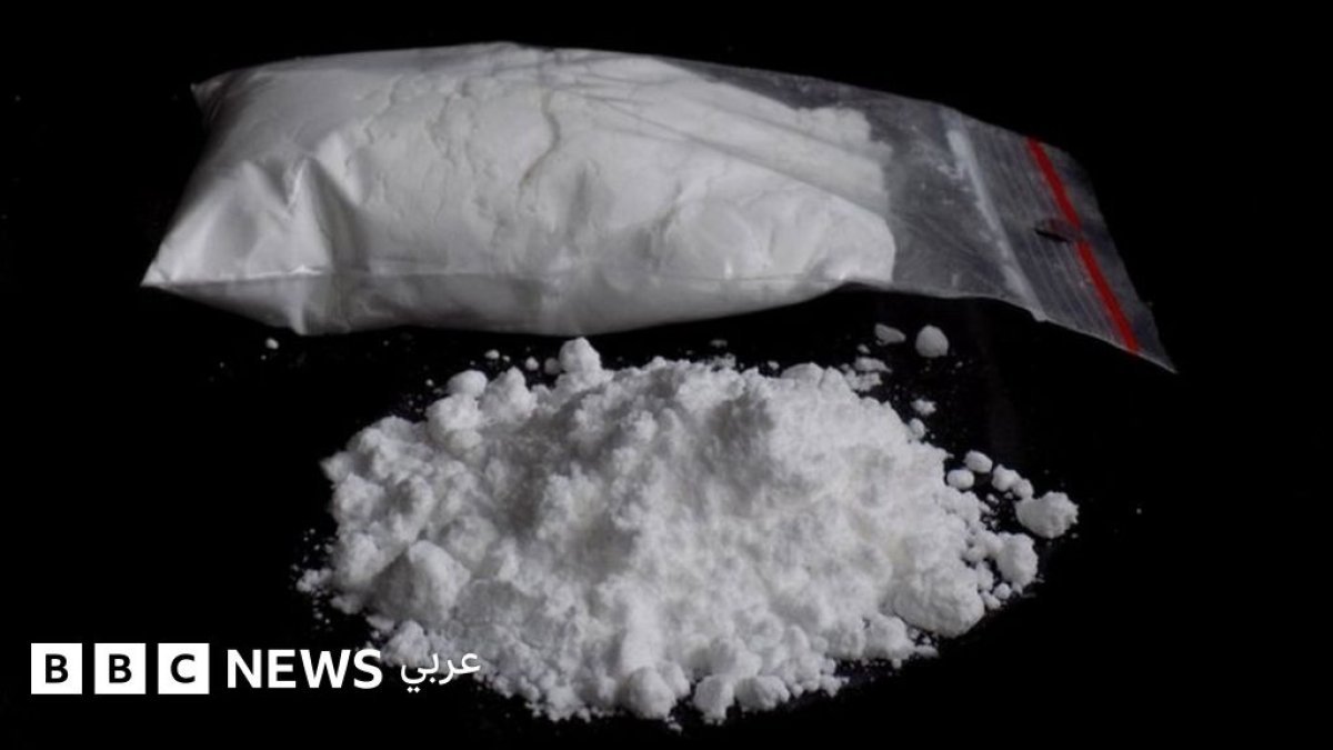 تسيتسيباس يكشف: علمتُ بتعاطي كيريوس للمخدرات قبل إعلانه الرسمي