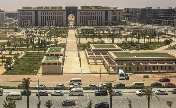 مباني الوزارات في الحي الحكومي بالعاصمة الإدارية الجديدة، شرق ال