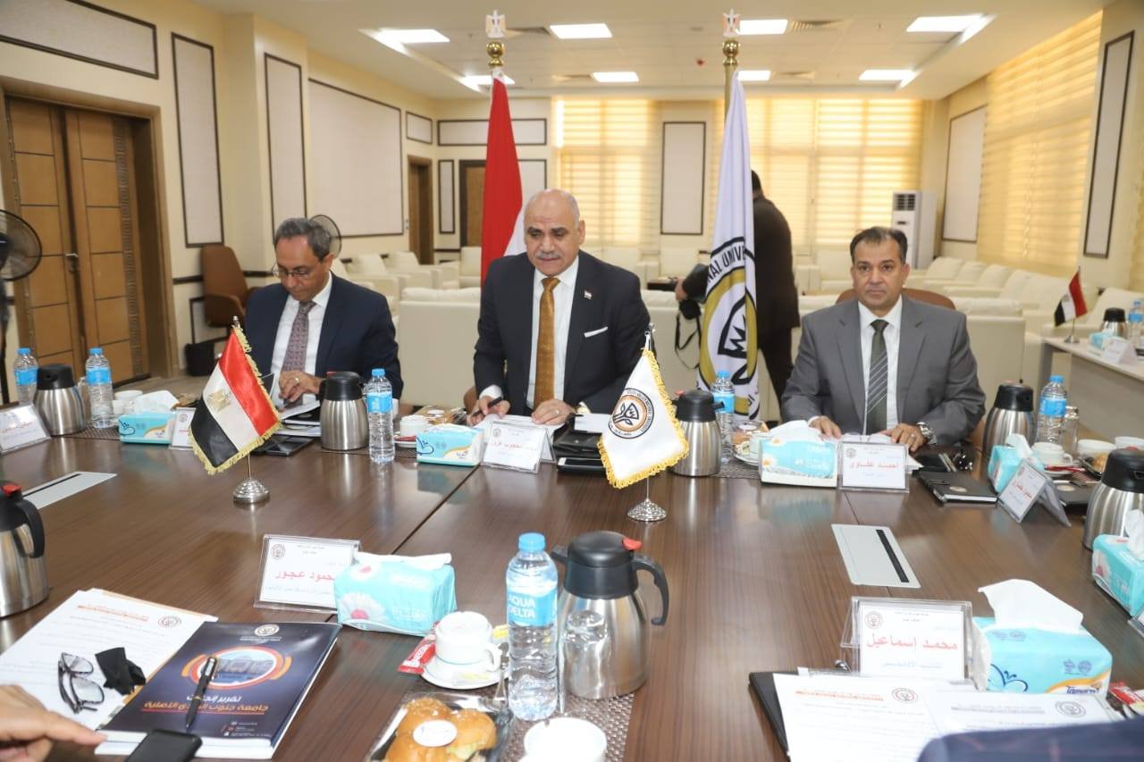   الدكتور محمد محجوب عزوز يترأس اجتماع مجلس أمناء جامعة جنوب الو