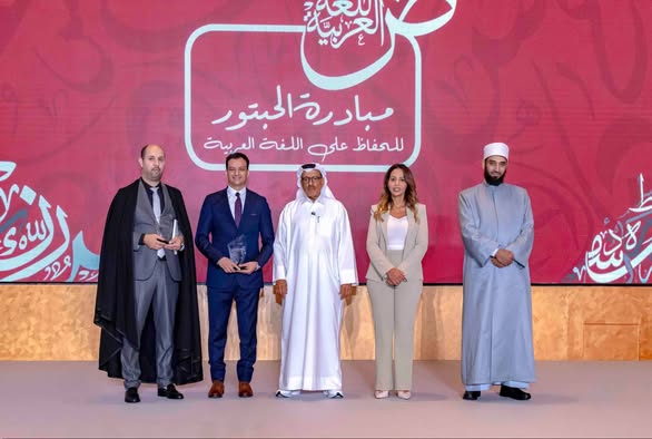 قياتي عاشور يحصد جائزة الحبتور للحفاظ على اللغة العربية