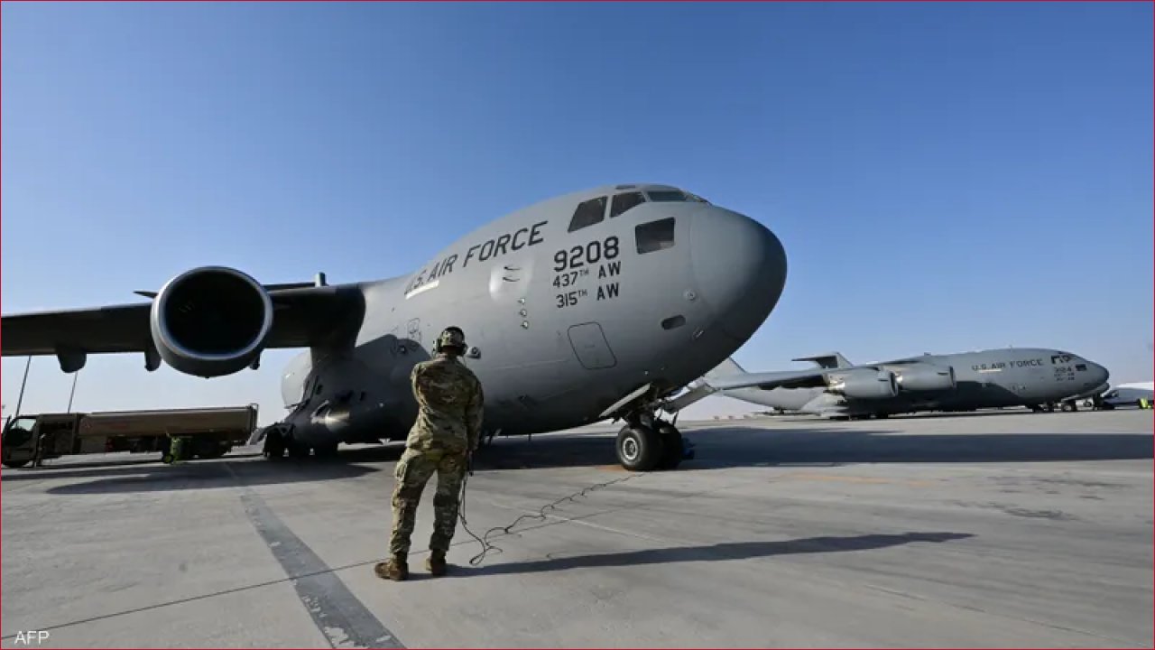 قطر تعلق على مغادرة أفراد أميركيين لقاعدة العديد وسط تصاعد التوترات الإقليمية