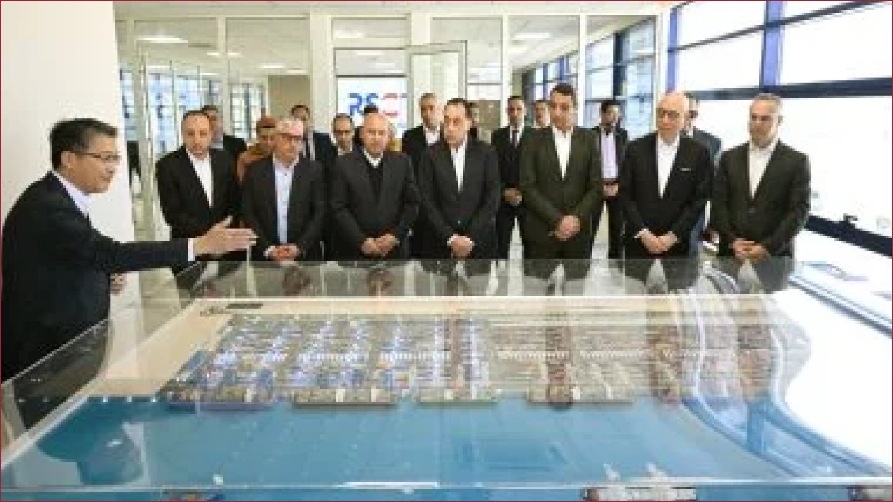 مصر تدشن حقبة جديدة في النقل البحري: مدبولي يشهد التشغيل التجاري لميناء السخنة باستقبال CMA CGM IRON