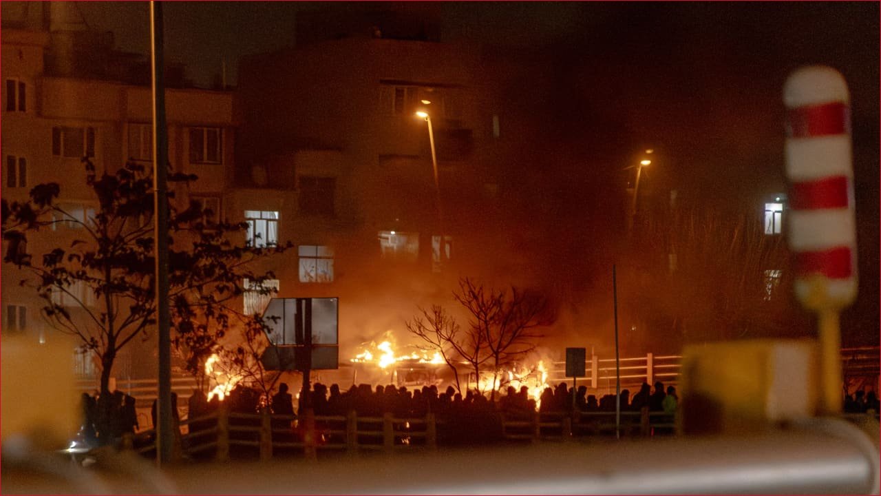 إيران: اعتقال 6 من قادة الاحتجاجات في كرمان.. السلطات تتهمهم بالإرهاب