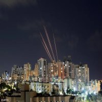 إصابة 11 إسرائيليا فى تل أبيب بعد قصف المدينة بصواريخ غزة