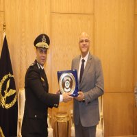محافظ القليوبية يقدم التهنئة  لمدير أمن القليوبية بمناسبة عيد الشرطة